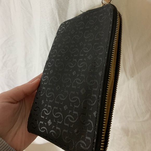 GUESS wallet - Picture 2 of 4